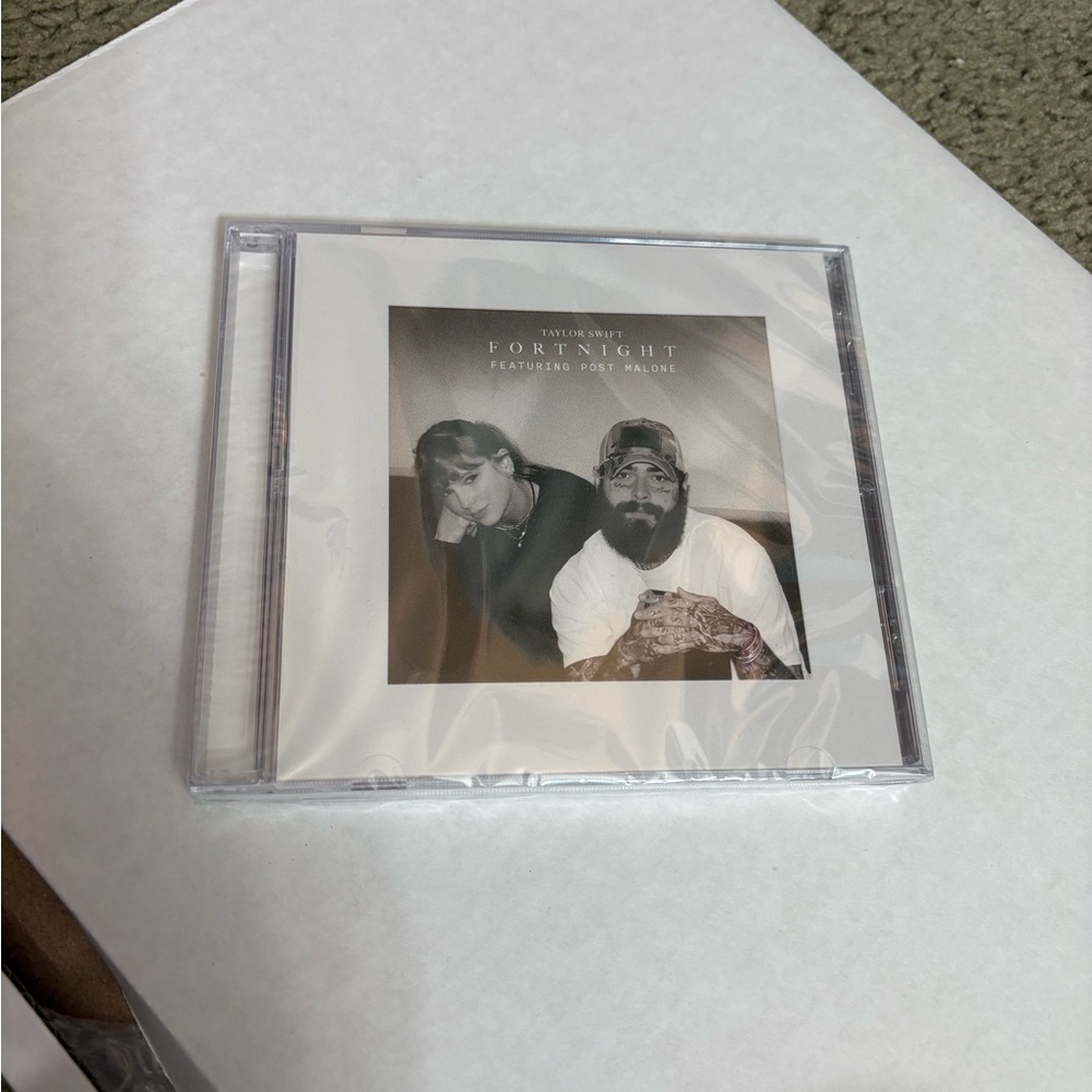 Taylor Swift Fortnight Single Ft. Post Malone CD